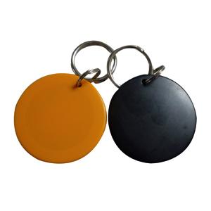 Lot de 2 badges - Lot de 2 badges orange et noir pour clavier LCD ultra-plat intégrant le lecteur de badges.