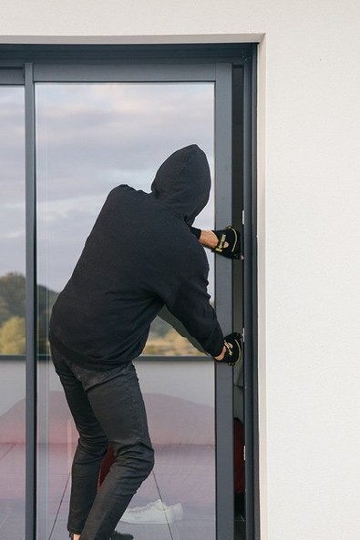 lady installing intellitag sensor with smartphone