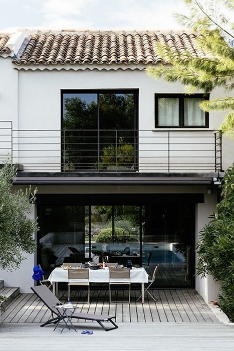 Motorisez Votre Store De Terrasse Pour Profiter De La Vie En Plein Air Somfy
